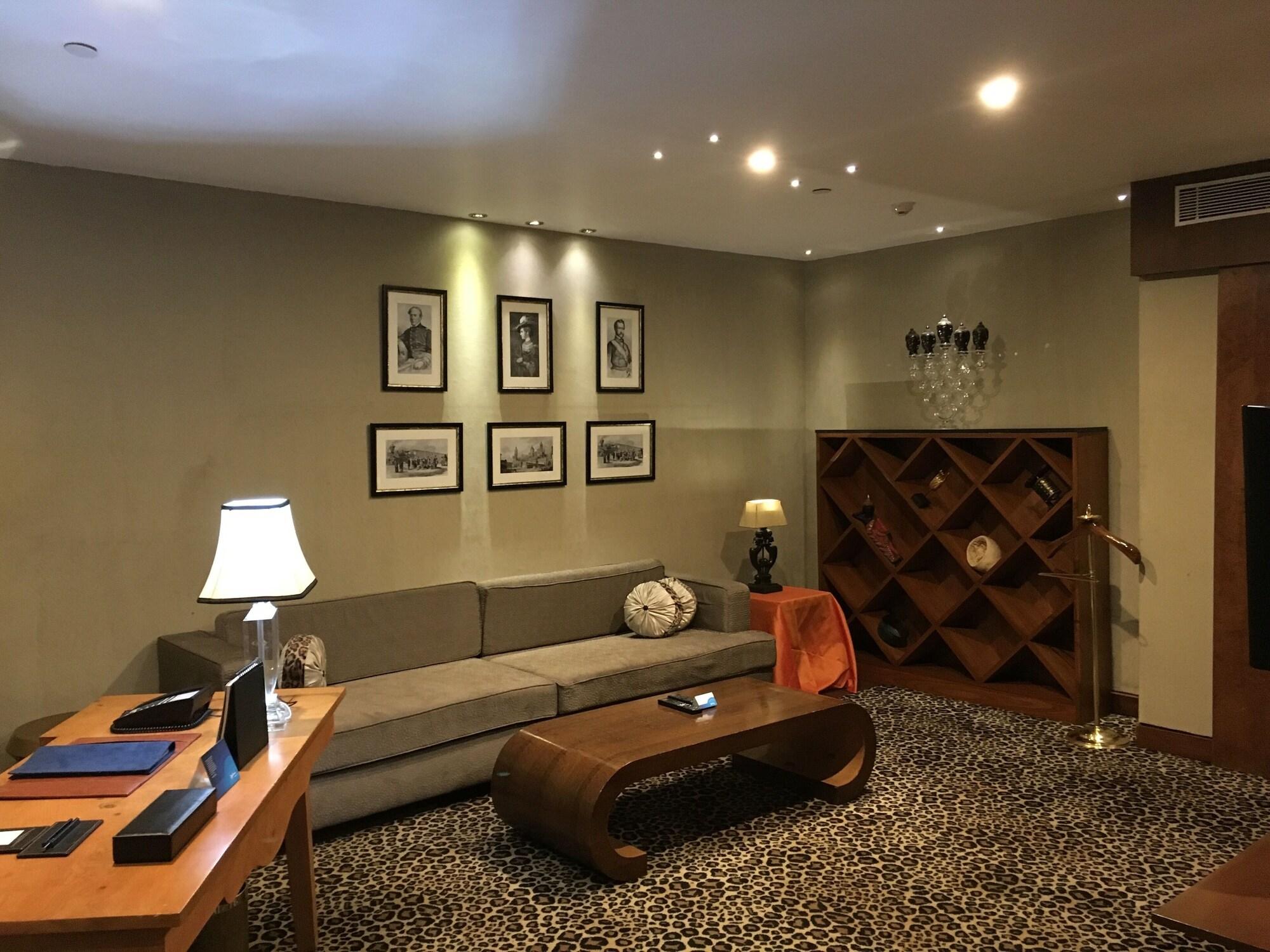 Radisson Blu Hotel Mbd Ludhiana Eksteriør billede